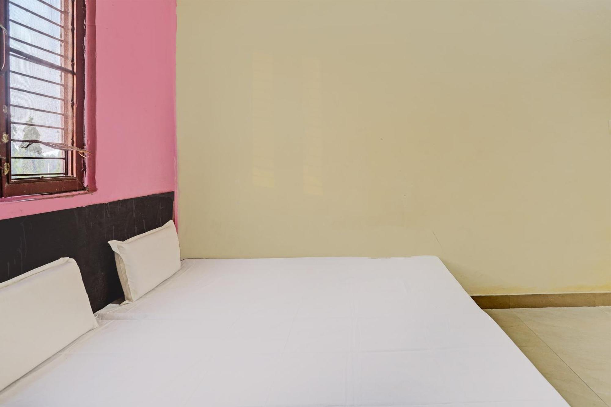 Hotel O Kamla Banquet Hall Moradabad Bagian luar foto