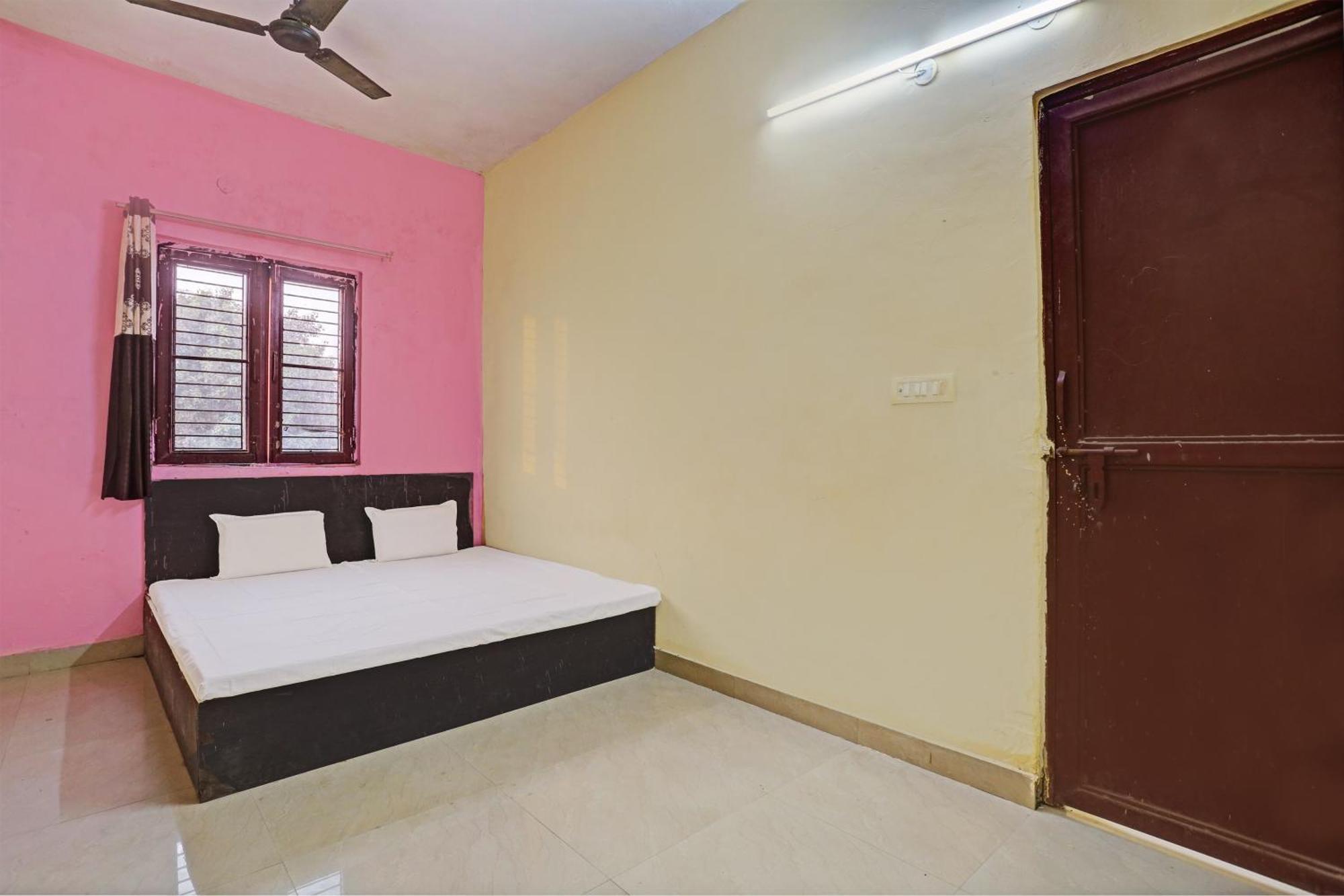 Hotel O Kamla Banquet Hall Moradabad Bagian luar foto